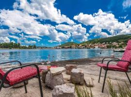 Steinhaus In Strandnähe Mit Whirlpool, ξενοδοχείο σε Preko