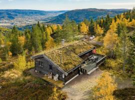 Beautiful Home In Passebekk With House A Panoramic View，位于Omholt的酒店