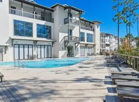 Bright 30A Two-Suite Condo — Balcony Views Pool Hot Tub Near Gulf Place Emerald Oasis by AvantStay