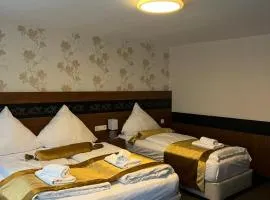 The Plaza Anker Hotel