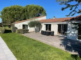 Modern Villa with Pool in Brives