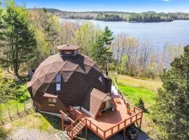 Lakefront Geodesic Dome 45 min to Acadia NP