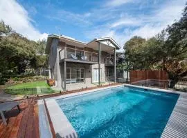 Gawalla Escape with Pool in Rye