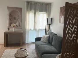 Modern and cozy 2 bedroom fully equipped