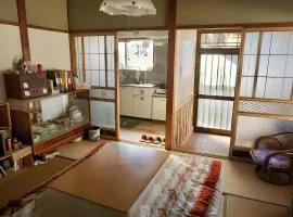 八戸ゲストハウス トセノイエ / Hachinohe Guest House Tosenoie