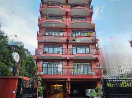 Sagarmatha Apartment Hotel, hotel in Pātan