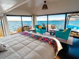 Overwater Titicaca Lodge