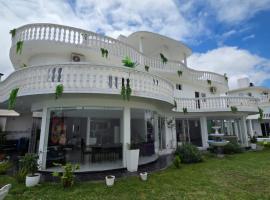 Alisos Suite FC Torre 2, hótel í El Ceibal