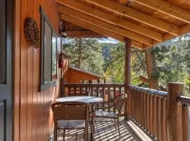 Cabin 5- Private Cabin w King bed kitchen porch