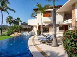 Exquisite 4-Bed Villa with Ocean Lake Views