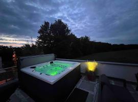 Zeitlberg Panoramawohnung mit PRIVAT SPA, ξενοδοχείο σε Zeitlarn