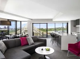 曼特拉南岸酒店