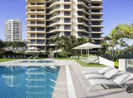 Paradise Centre Apartments