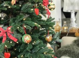 LA MAISON D INÈS and UGOLIN & SPA, ξενοδοχείο σε Baccarat