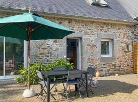 2 Bedroom Gorgeous Home In Rospez, Hotel in Rospez