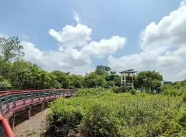 KAJANG Sri Ixora Kajang Spacious Home Fully Air Con