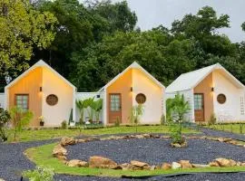 Chamin Longbeach Resort