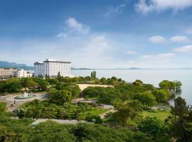 Grand Mercure Lake Biwa Resort & Spa, ξενοδοχείο με σπα σε Nagahama