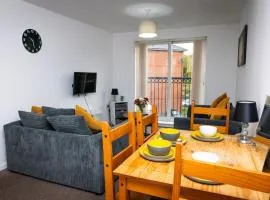 Greenings Apt Warrington - 2 Bed with FREE off road Parking & Wifi