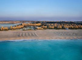 Sofitel Al Hamra Beach Resort, hotel en Ras al-Khaimah
