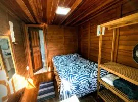 Oka do Mar Hospedaria - Suíte com varanda na Ilha do Mel - Nova Brasília