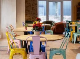 greet Hotel Chatellerault