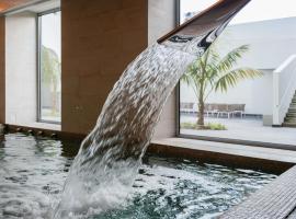 Mercure Ponta Delgada Azores, spa hotel in Ponta Delgada