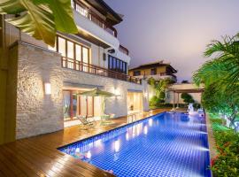 Sanya Haitang Bay Renguan Sea View Luxury Pool Villa, Near the Sea, Water World Duty Free City, Atlantis Resort, Stay for three nights andenjoy one time airport drop-off service, hotel in Sanya