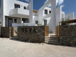 REYA suites