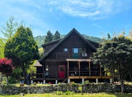 ログハウスSprout, pet-friendly hotel in Kato