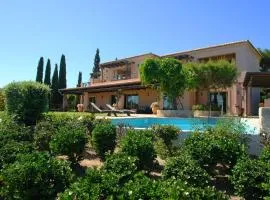 Sentinel Villa, Portocheli