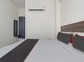 Collection O SS Metro Ritz