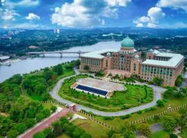 Putrajaya Antara Residence Fully Air-Con Suite Facing Lake View