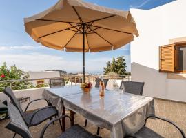 Serenity House - Magic sunsets, hotel in Asfendioú