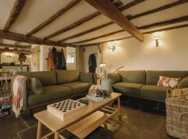 Stylish Country Cottage Nr Ambleside by LetMeStay