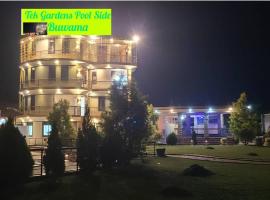 Tek Country Gardens Buwama, hotel met parkeren in Buwama