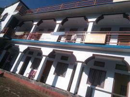 Hotel B M AND SONS, hotell sihtkohas Phata