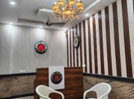 Yashdeep Hotel, hotel v destinaci Jāmb