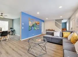 Spacious 5BR Home In Heart Of Poconos By Camelback Skiing Swimming Lake