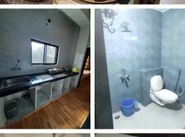 Retreat Lakeside Homestay