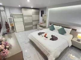 Family House Patong - Homestay