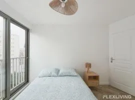 Modern room in T7 in Paris 20