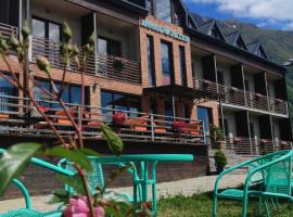 Hilltop Kazbegi, hotell sihtkohas Stephantsminda