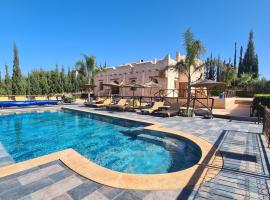 Villa AMMA, piscine chauffée, hotel en Essaouira