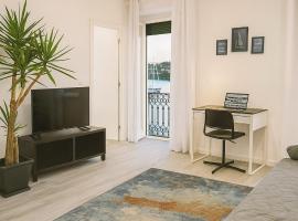 Naval - Marina View Apartments, hotel v destinaci Vila do Conde