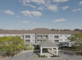 Comfort Inn & Suites Allentown Bethlehem Airport