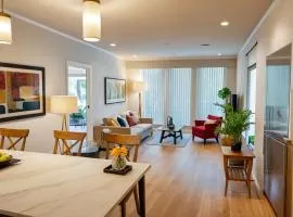 Modern Venice Beach Stay - Walk to Marina & Boardwalk