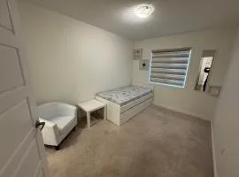 Fully furnished 3BR, 3WR entire two storey with unfinished basement- Ford Milton , ON Canada