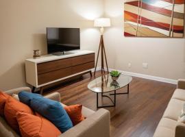Modern Venice Beach Stay - Walk to Marina & Boardwalk, hotel v Los Angeles
