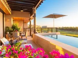 Lux 3 Bed condo with Ocean View Pool Houskeeping